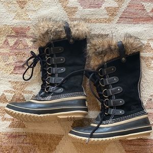 Sorel Snow Boots-worn under 5 times NOT in snow!